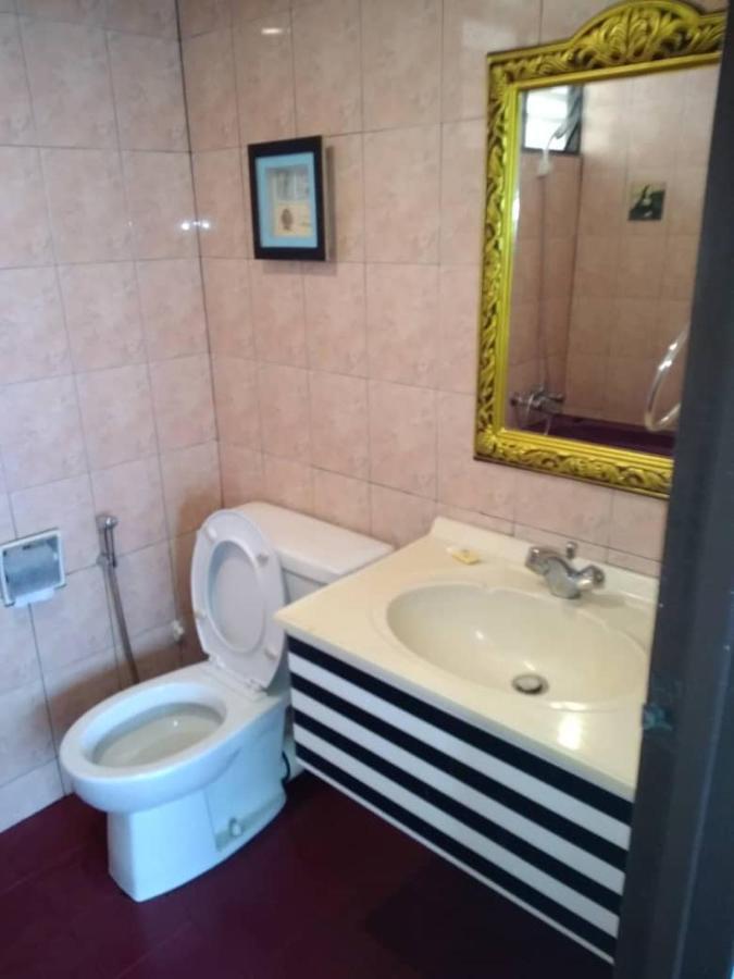 באטו פרינג'י The Barn Private Home @ Sri Sayang Apartment מראה חיצוני תמונה